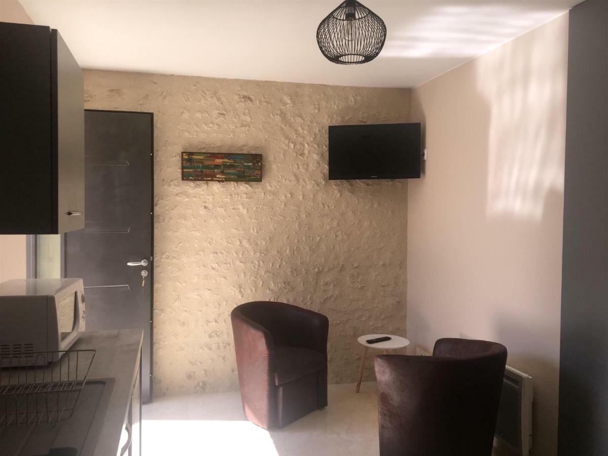 Le Margouillat Apartment Vibrac  ภายนอก รูปภาพ